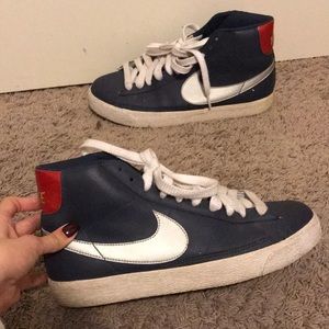 Men Nike high tops size 10